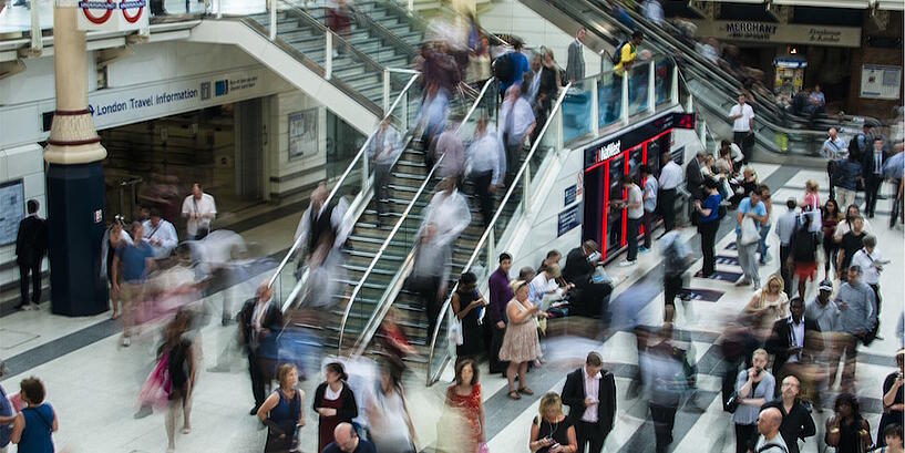 busy_train_station