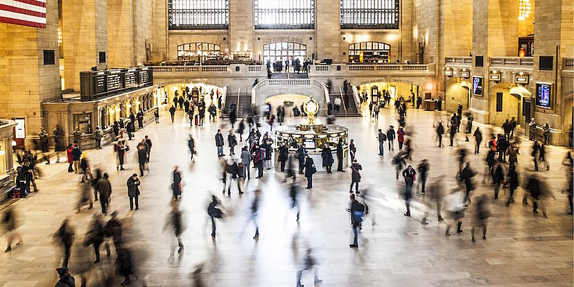 Busy_train_station