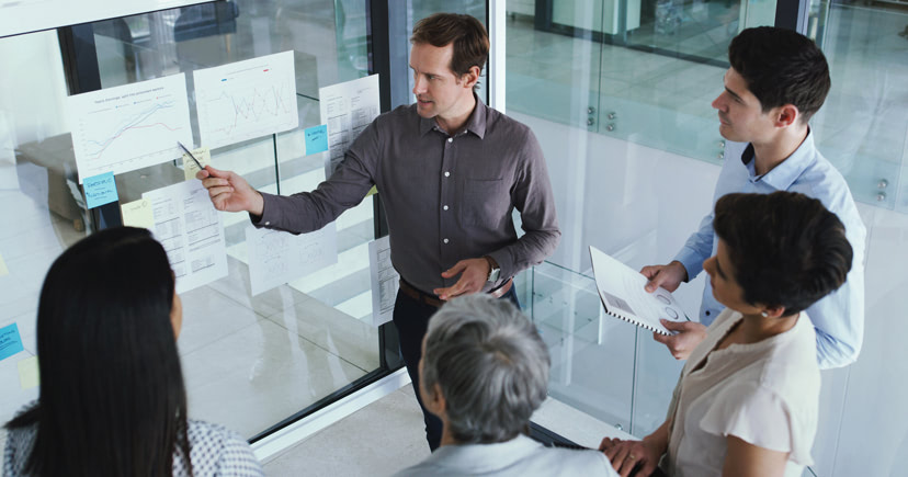 Office-People-Looking-at_Reports