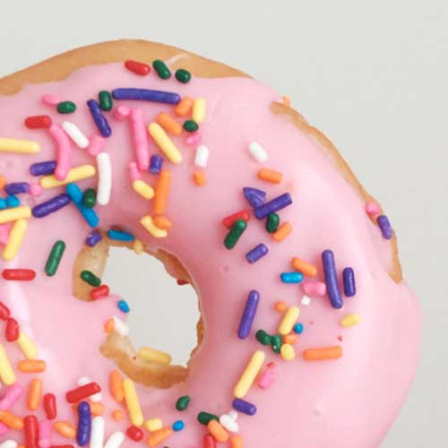 pink_frosted_and_sprinkled_donut