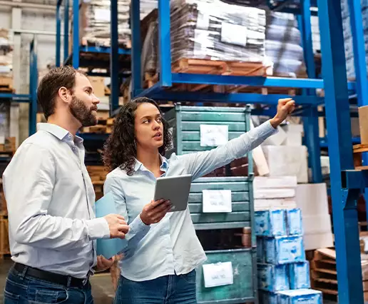 tour-through-warehouse